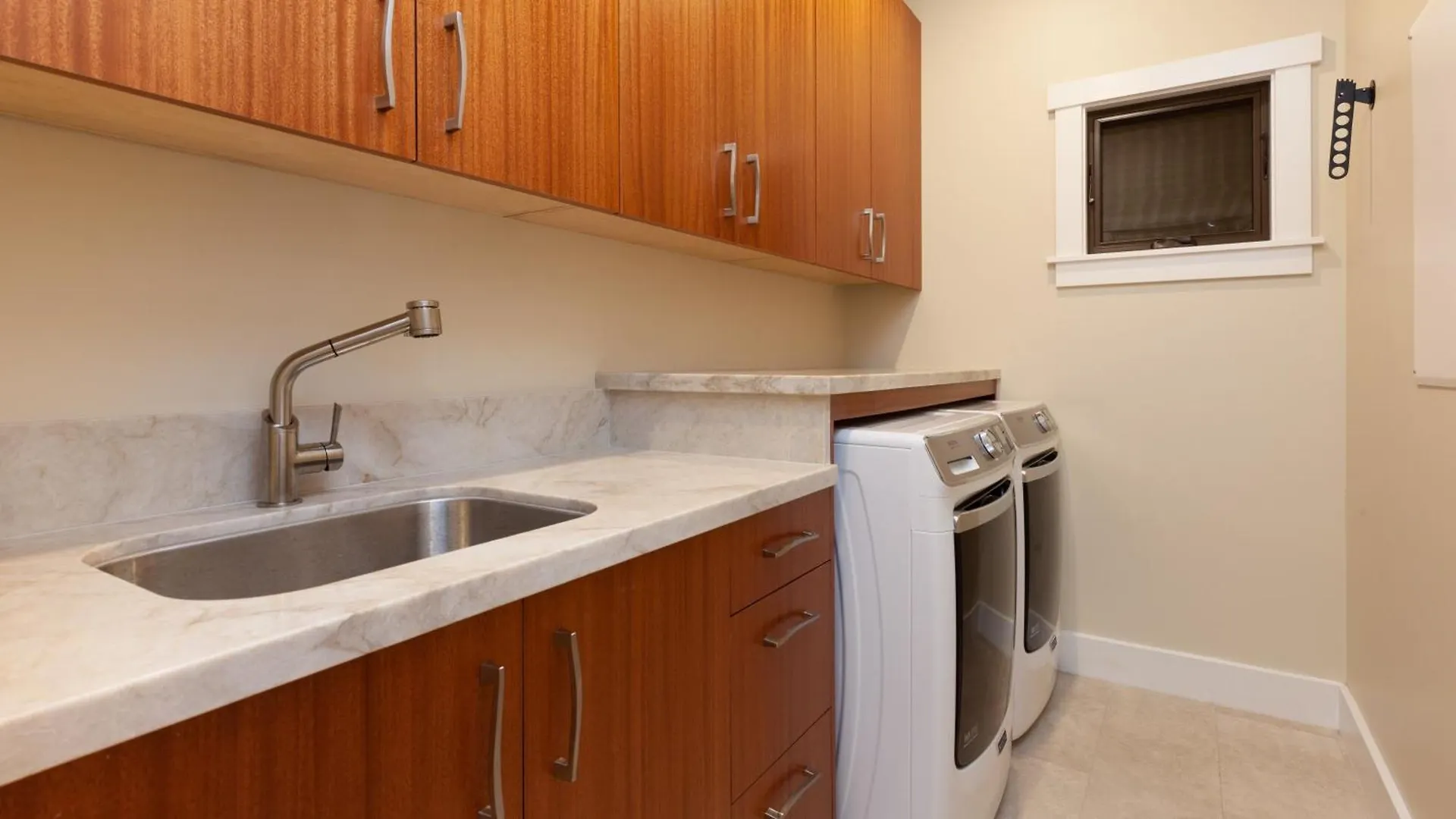 Aloha Shores Spacious Ainamalu 4Br Home With Mountain And Ocean View Waikoloa Semesterbostad