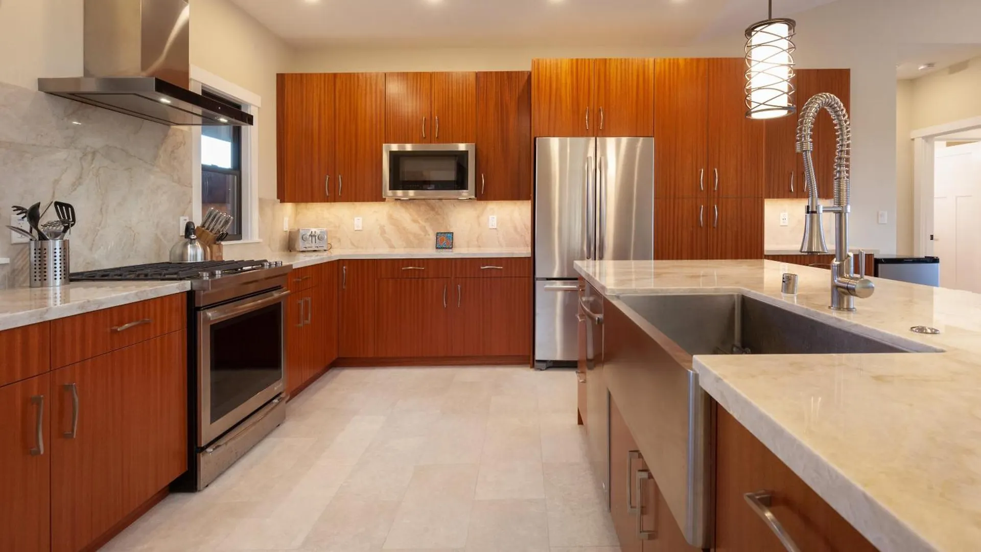 Aloha Shores Spacious Ainamalu 4Br Home With Mountain And Ocean View Waikoloa USA