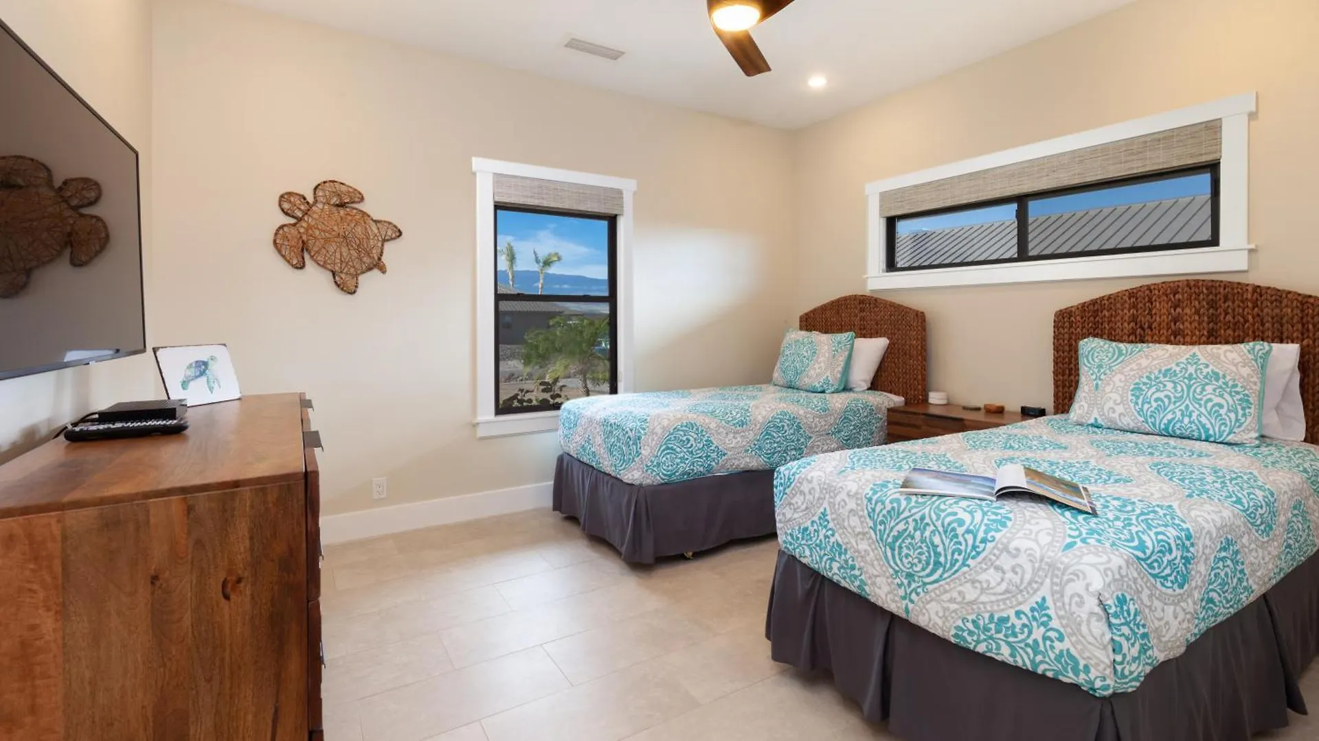 Semesterbostad Aloha Shores Spacious Ainamalu 4Br Home With Mountain And Ocean View Waikoloa