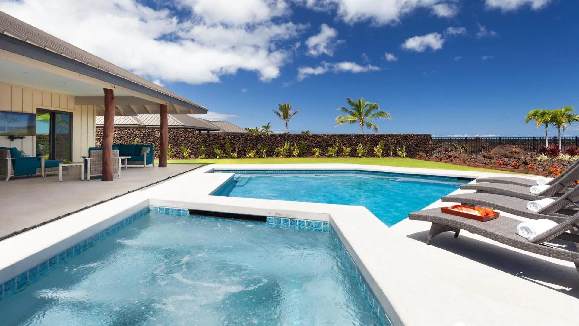 Aloha Shores Spacious Ainamalu 4Br Home With Mountain And Ocean View Waikoloa
