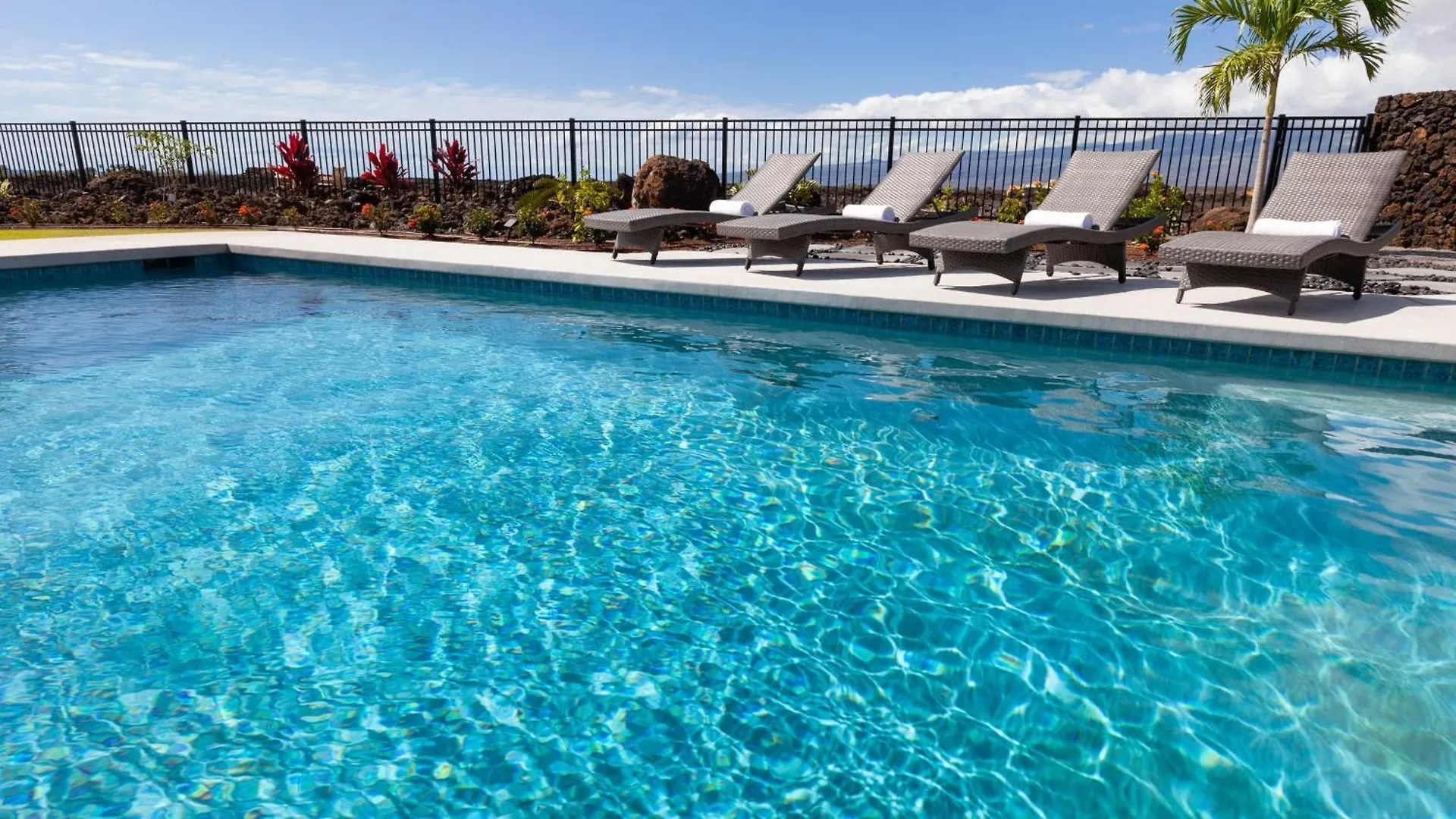 Aloha Shores Spacious Ainamalu 4Br Home With Mountain And Ocean View Waikoloa